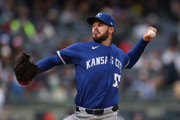 Week in Review: Disaster Strikes on the Road for Royals